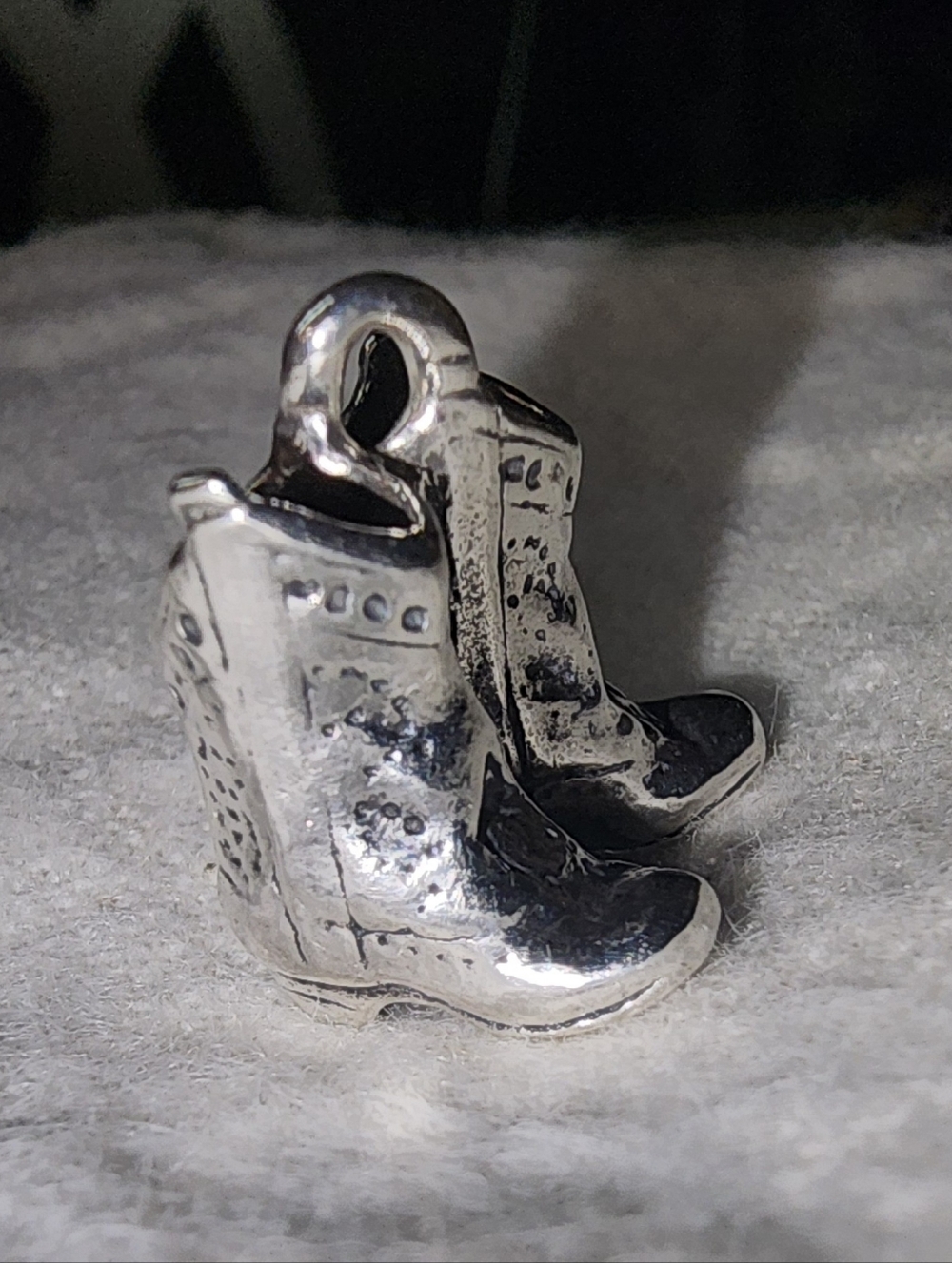 JAMES AVERY SILVER BOOTS CHARM. - Picture 16 of 16